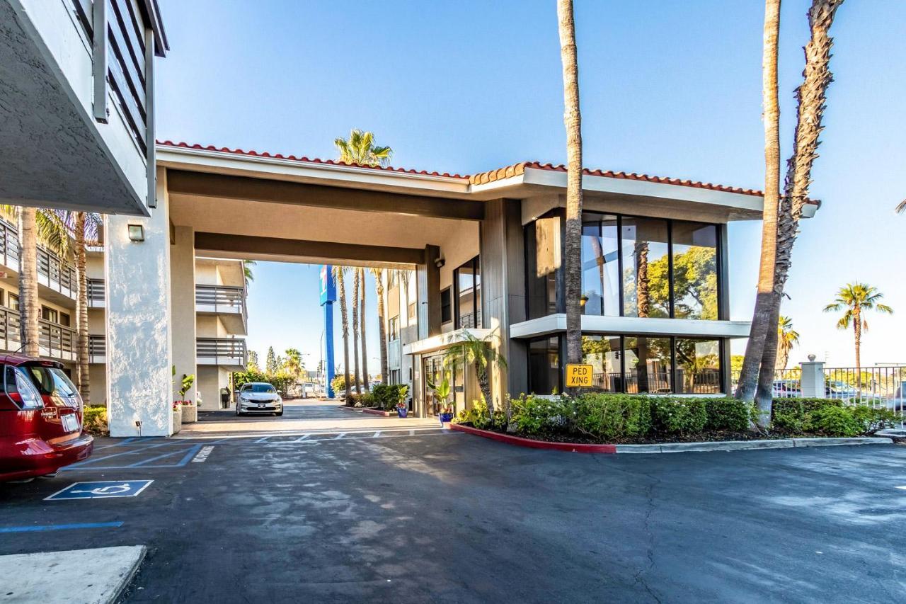 Studio 6-Anaheim, Ca Luaran gambar